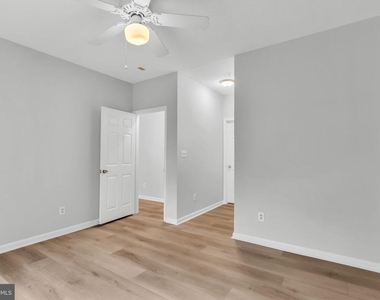 1701 Lake Shore Crest Drive - Photo Thumbnail 24