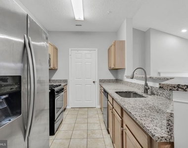 1701 Lake Shore Crest Drive - Photo Thumbnail 15
