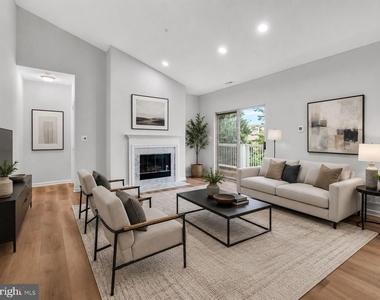 1701 Lake Shore Crest Drive - Photo Thumbnail 32