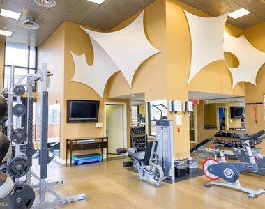 2451 Midtown Avenue - Photo Thumbnail 16