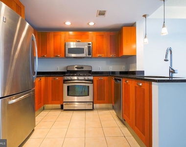 2451 Midtown Avenue - Photo Thumbnail 2