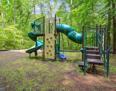 8021 Bethelen Woods Lane - Photo Thumbnail 31