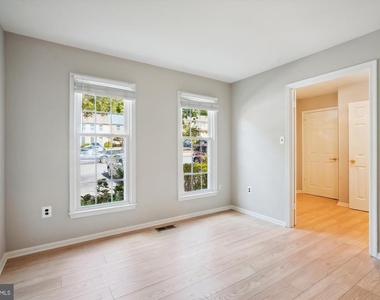 8021 Bethelen Woods Lane - Photo Thumbnail 6