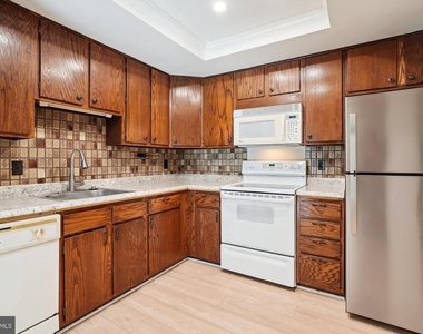 8021 Bethelen Woods Lane - Photo Thumbnail 8