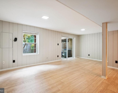 8021 Bethelen Woods Lane - Photo Thumbnail 23