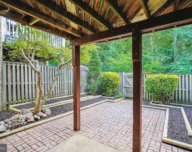 8021 Bethelen Woods Lane - Photo Thumbnail 30