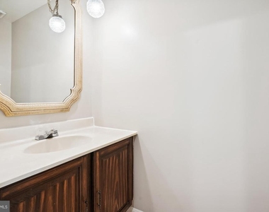 8021 Bethelen Woods Lane - Photo Thumbnail 14