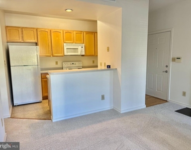 12155 Penderview Terrace - Photo Thumbnail 7