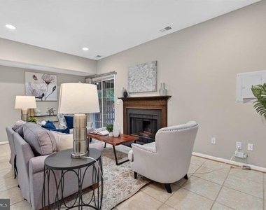 3609 Buckeye Court - Photo Thumbnail 18