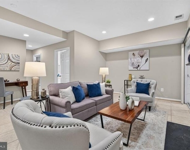 3609 Buckeye Court - Photo Thumbnail 17