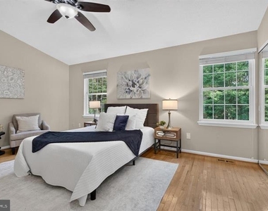 3609 Buckeye Court - Photo Thumbnail 9