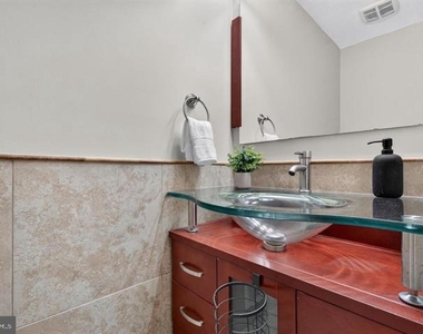 3609 Buckeye Court - Photo Thumbnail 15