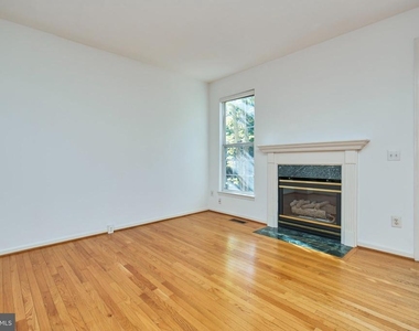 11485 Carriage Court - Photo Thumbnail 12