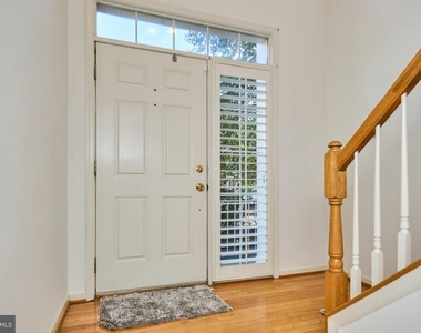11485 Carriage Court - Photo Thumbnail 2