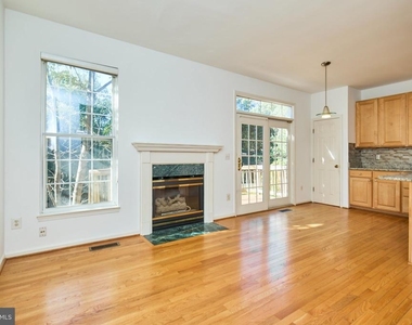 11485 Carriage Court - Photo Thumbnail 13