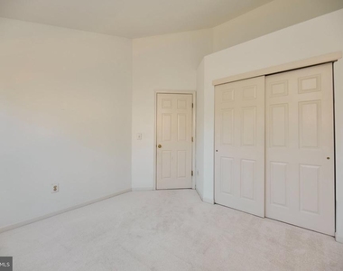 11485 Carriage Court - Photo Thumbnail 22