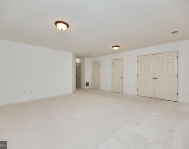 11485 Carriage Court - Photo Thumbnail 28