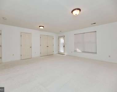 11485 Carriage Court - Photo Thumbnail 27