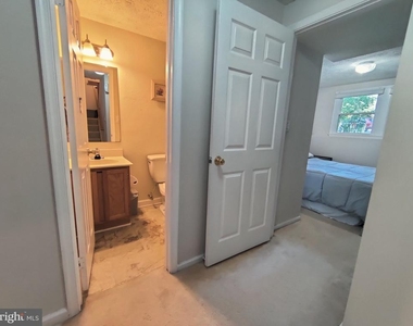 6061 Clay Spur Court - Photo Thumbnail 17