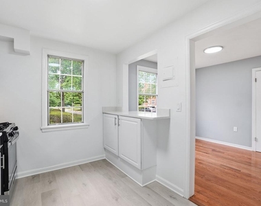6604 Potomac Avenue - Photo Thumbnail 5