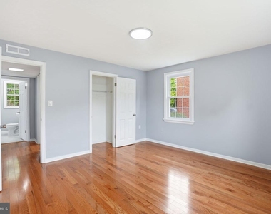 6604 Potomac Avenue - Photo Thumbnail 12