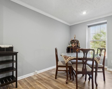 1679 Fieldthorn Drive - Photo Thumbnail 3