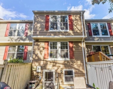 1679 Fieldthorn Drive - Photo Thumbnail 19