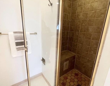 6319 Chaucer View Circle - Photo Thumbnail 18