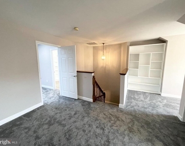6319 Chaucer View Circle - Photo Thumbnail 29