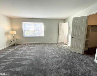 6319 Chaucer View Circle - Photo Thumbnail 20