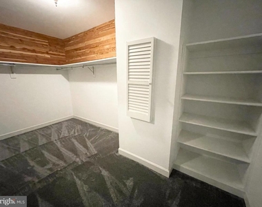 6319 Chaucer View Circle - Photo Thumbnail 19