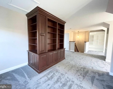 6319 Chaucer View Circle - Photo Thumbnail 28