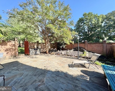 6319 Chaucer View Circle - Photo Thumbnail 39
