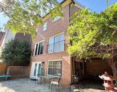 6319 Chaucer View Circle - Photo Thumbnail 36