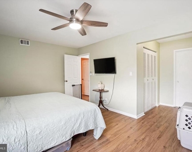7804 Dassett Court - Photo Thumbnail 1