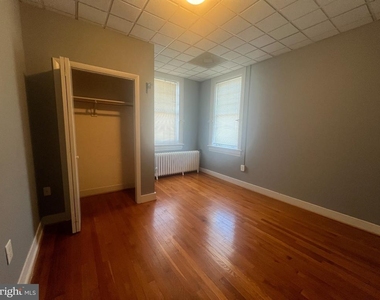 403 William Street - Photo Thumbnail 9