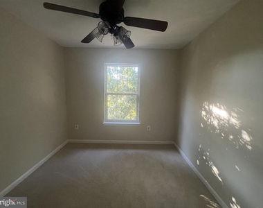 2265 Forsythia Drive - Photo Thumbnail 6