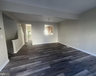 2265 Forsythia Drive - Photo Thumbnail 2