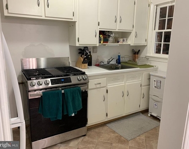 9 E Myrtle Street - Photo Thumbnail 7