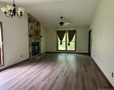 402 Michie Place - Photo Thumbnail 1