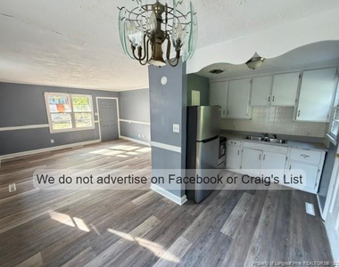 2061 Osceola Drive - Photo Thumbnail 2