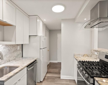 4520 King Street - Photo Thumbnail 18