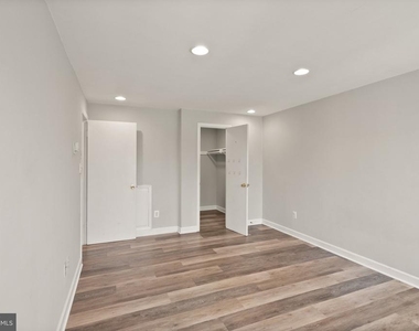 4520 King Street - Photo Thumbnail 27