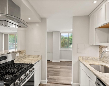 4520 King Street - Photo Thumbnail 19