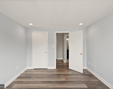 4520 King Street - Photo Thumbnail 32