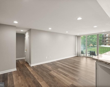 4520 King Street - Photo Thumbnail 6
