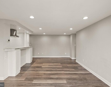 4520 King Street - Photo Thumbnail 11