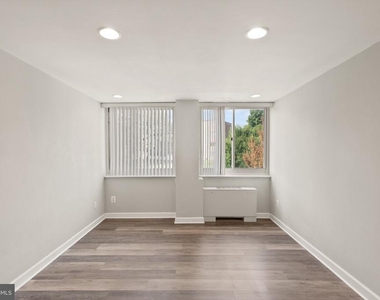 4520 King Street - Photo Thumbnail 23