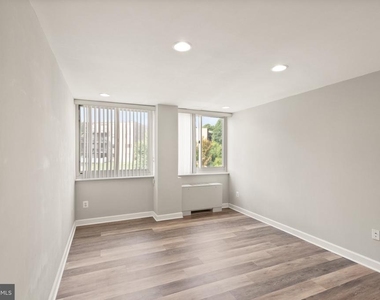 4520 King Street - Photo Thumbnail 24