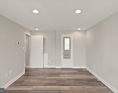 4520 King Street - Photo Thumbnail 25
